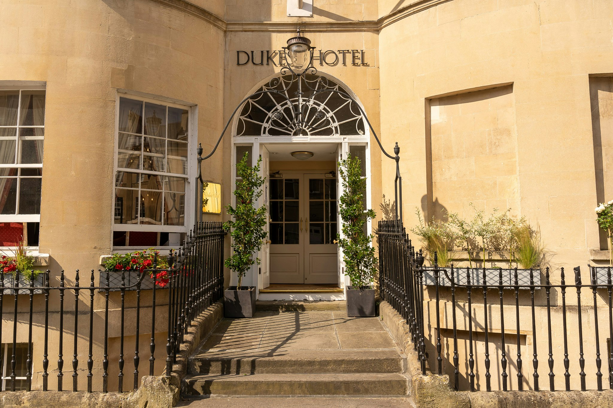 Dukes Hotel 3/50