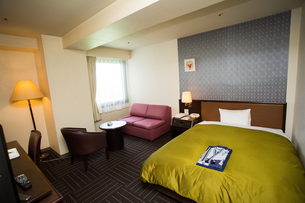 Hotel Green Hill 8/31