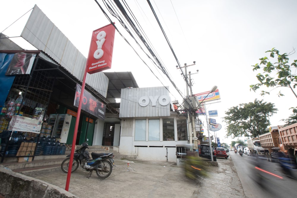 Hotel O Near Summarecon Mall Serpong 45/60