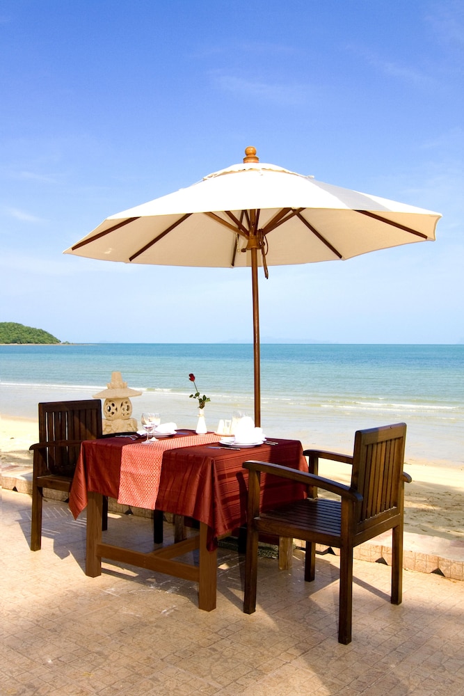 KANOK BURI RESORT 67/75