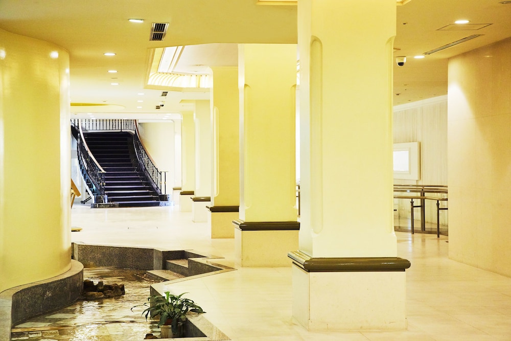 Art Hotel Kokura New Tagawa 35/40