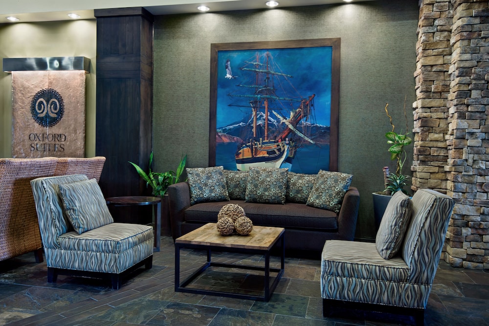 Oxford Suites Silverdale 33/59