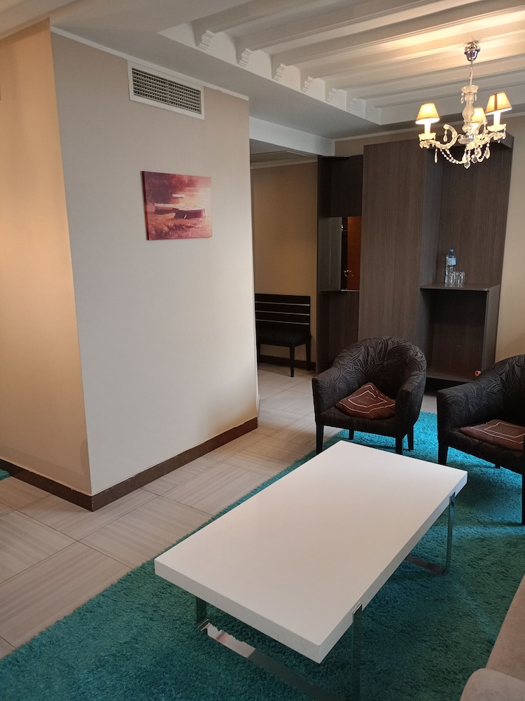 Hotel Jardy 39/56