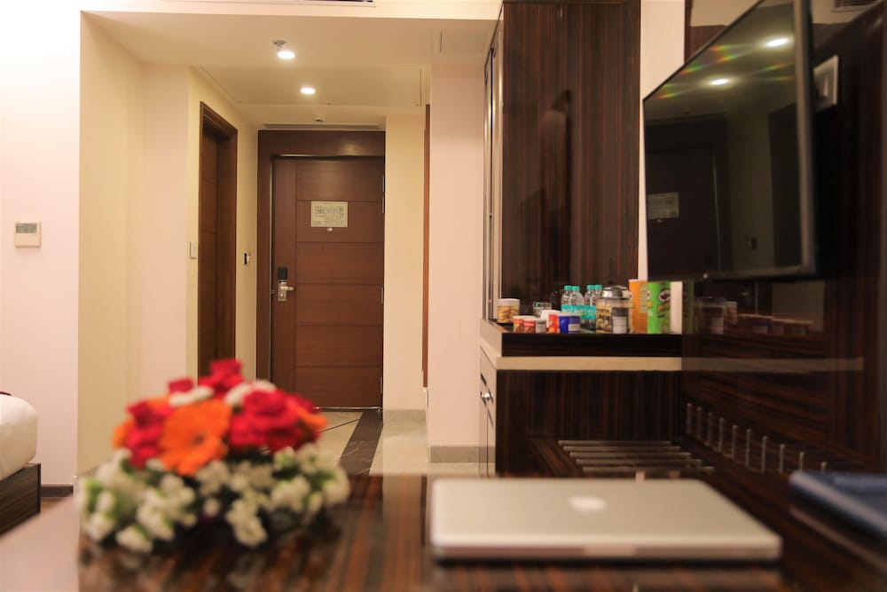 Hotel La New Delhi 40/40