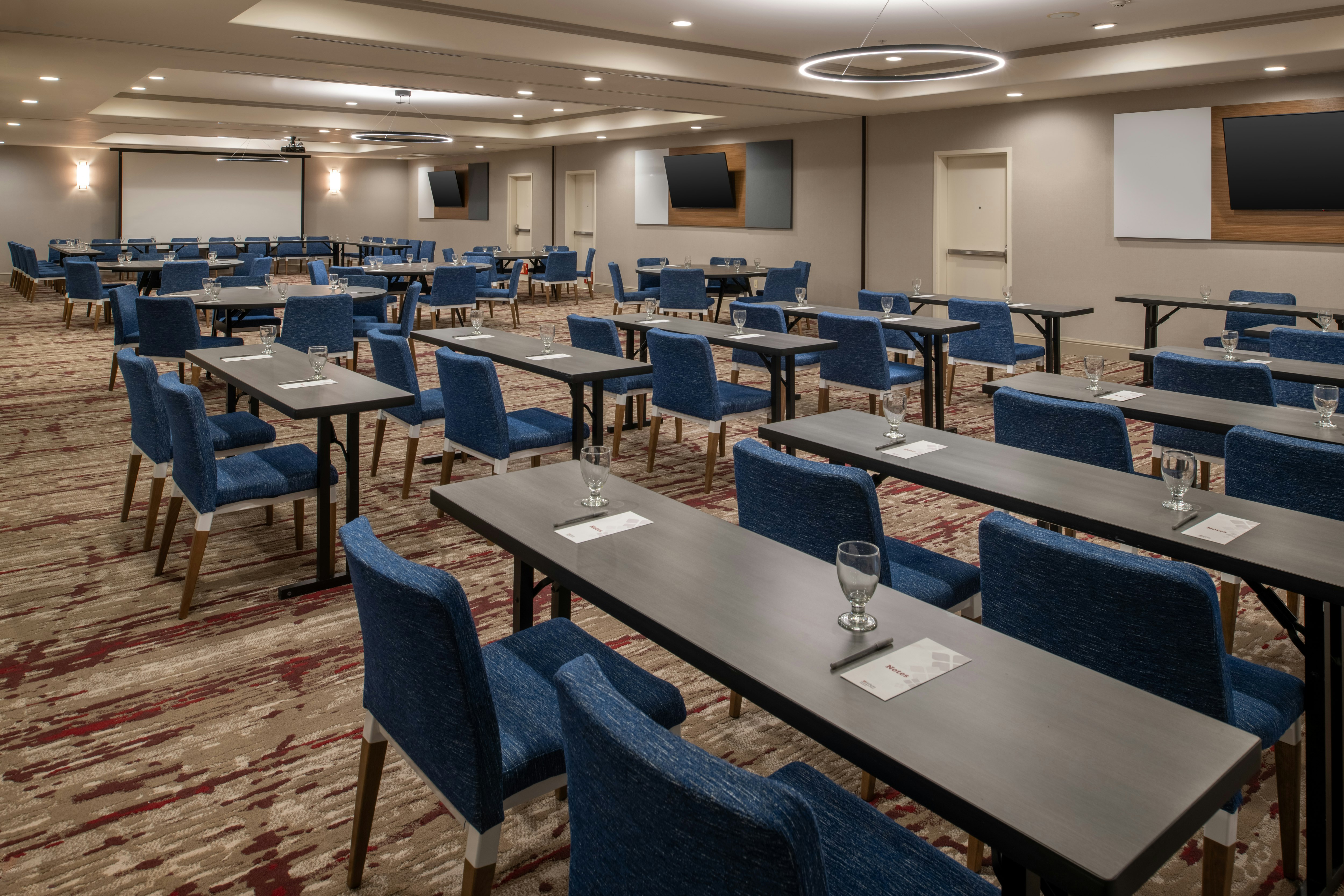 Hilton Garden Inn Fontana 40/46