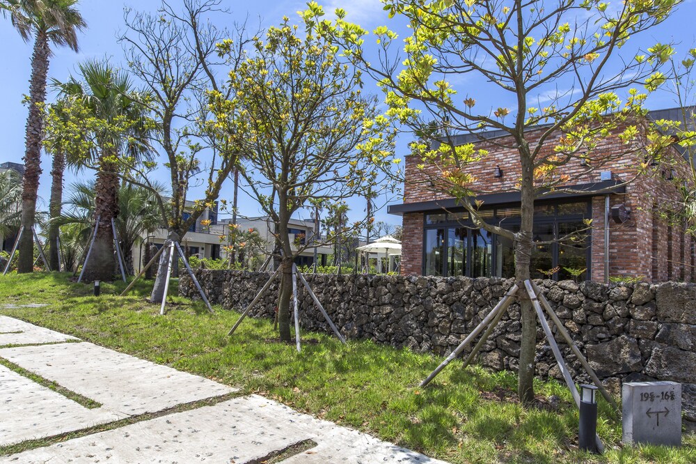 Leeum Island Spa & Pool Villa 42/50