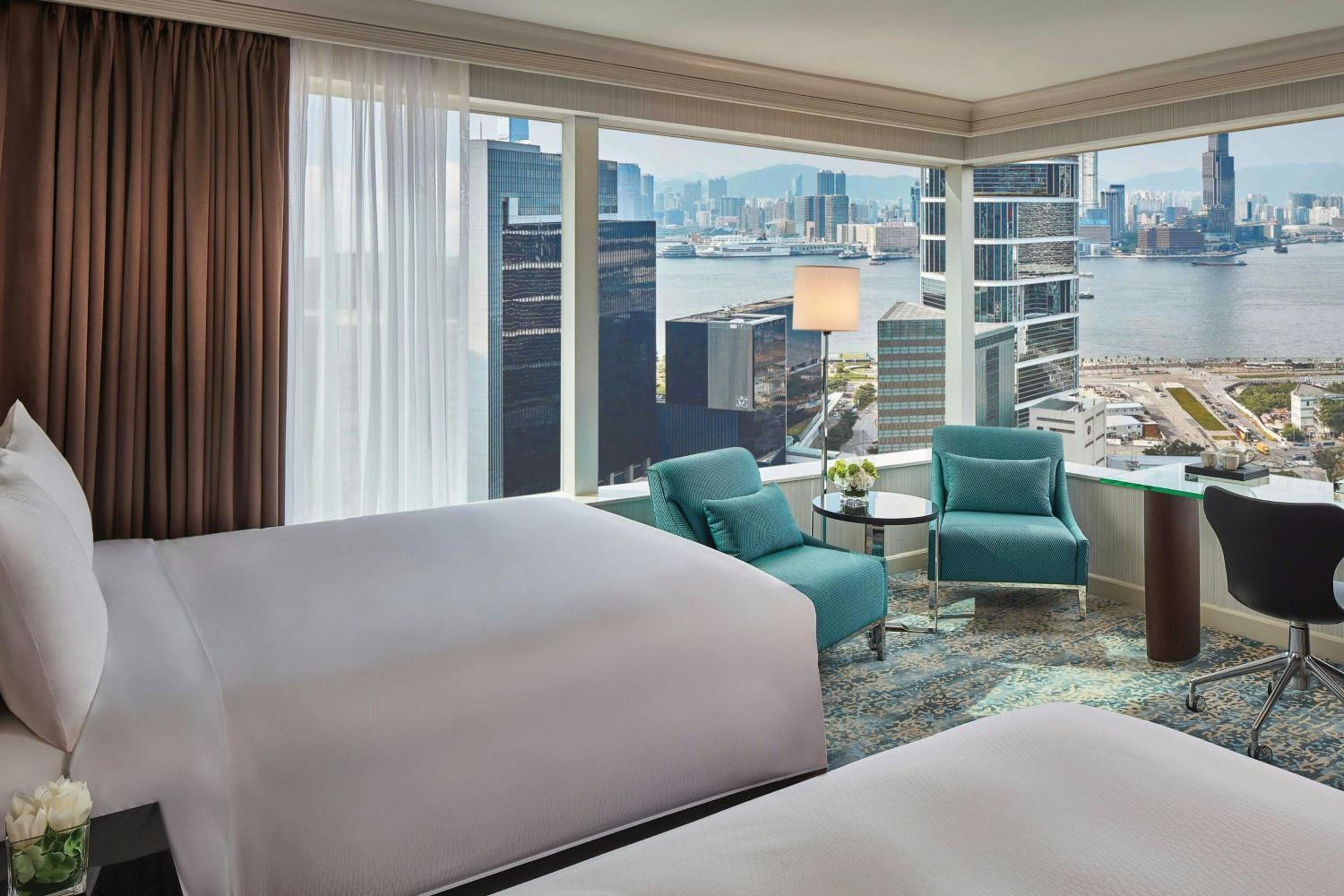 Room, King Bed, Partial Harbour View