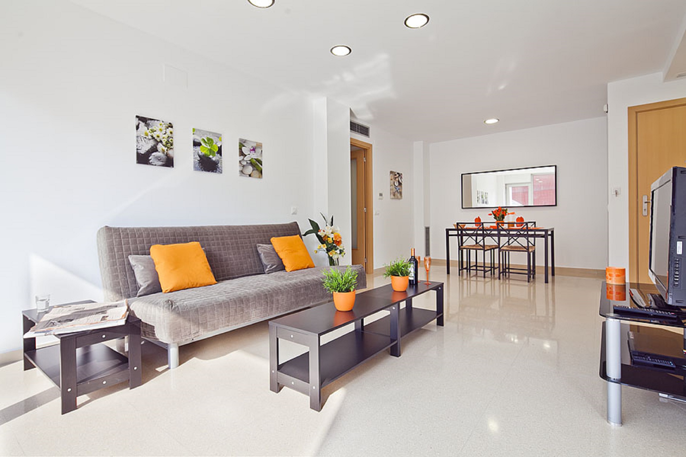 Charmsuites Paralel 12/25