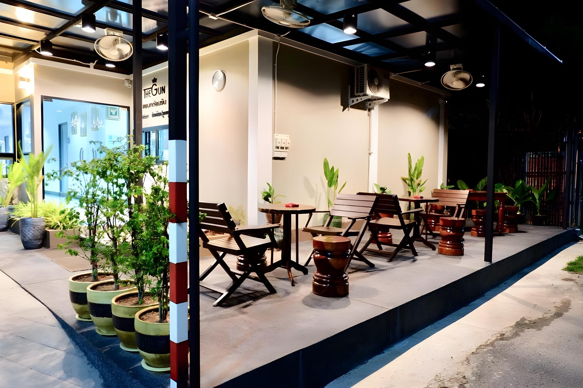 Thegun Hotel 39/56