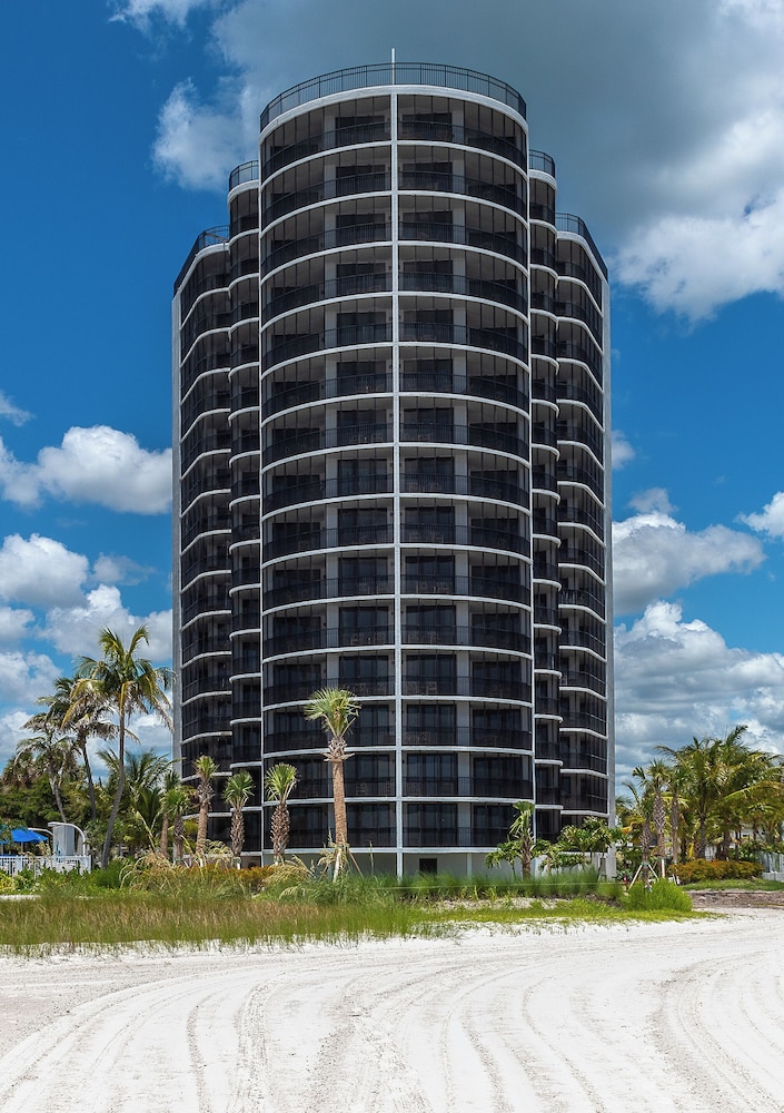 Pointe Estero Resort 1/50