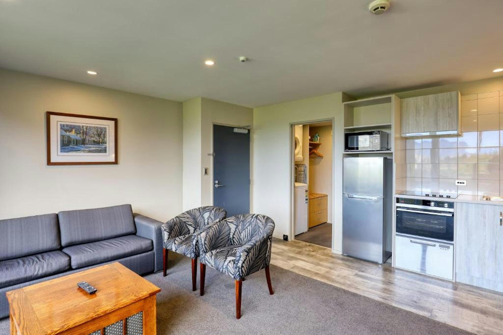 Garden Court Suites And Apartments 40/75