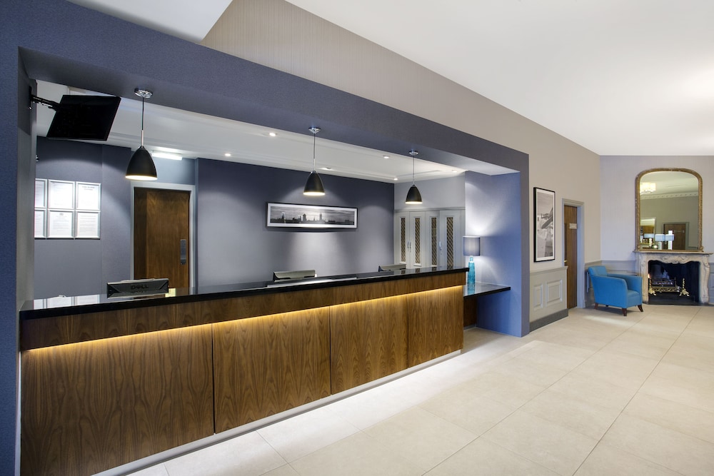Lobby at Leonardo Hotel And Conference Venue Aberdeen Airport, ABERDEEN