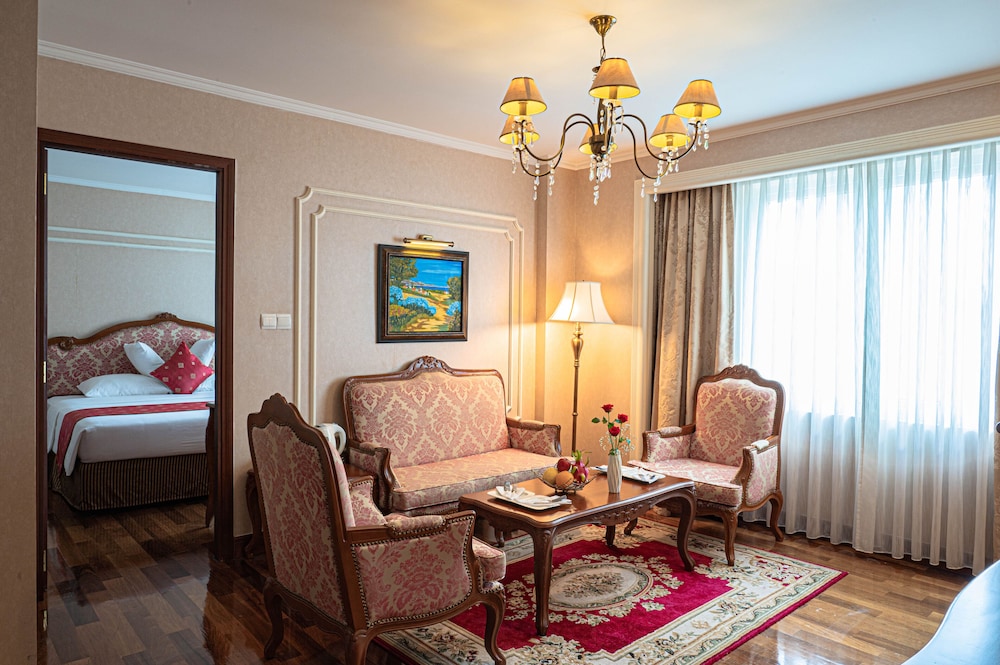 Hotel Grand Saigon 46/73