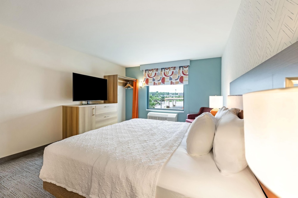 جناح بسرير كينج، Home2 Suites by Hilton Madison East, WI 3/10