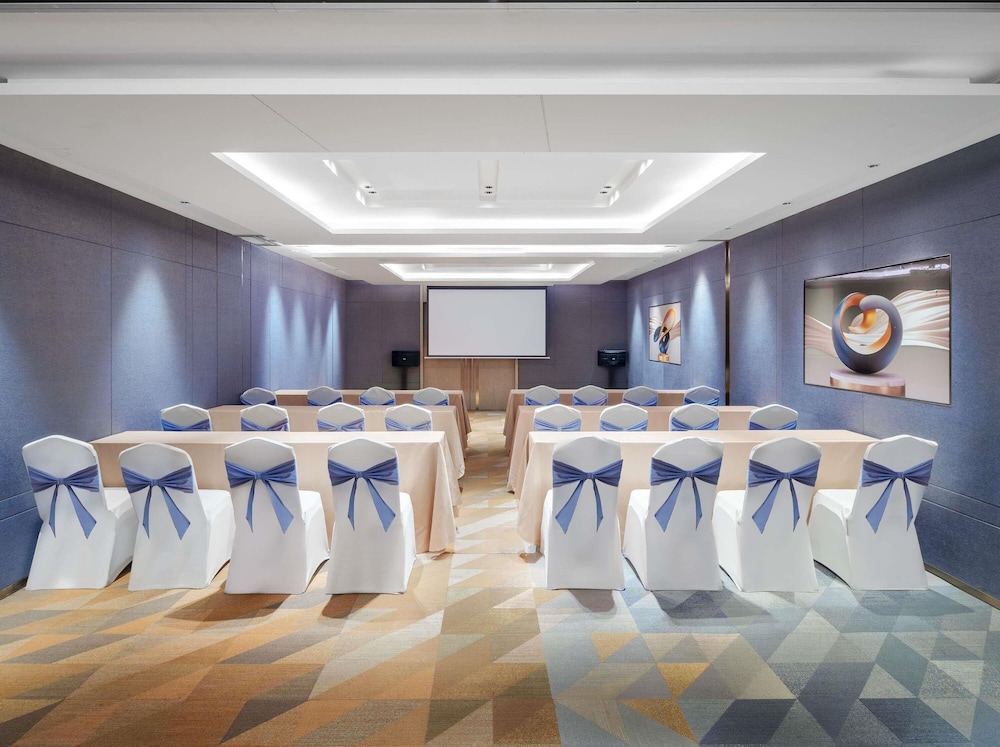 Novotel Shenzhen Bantian 47/50
