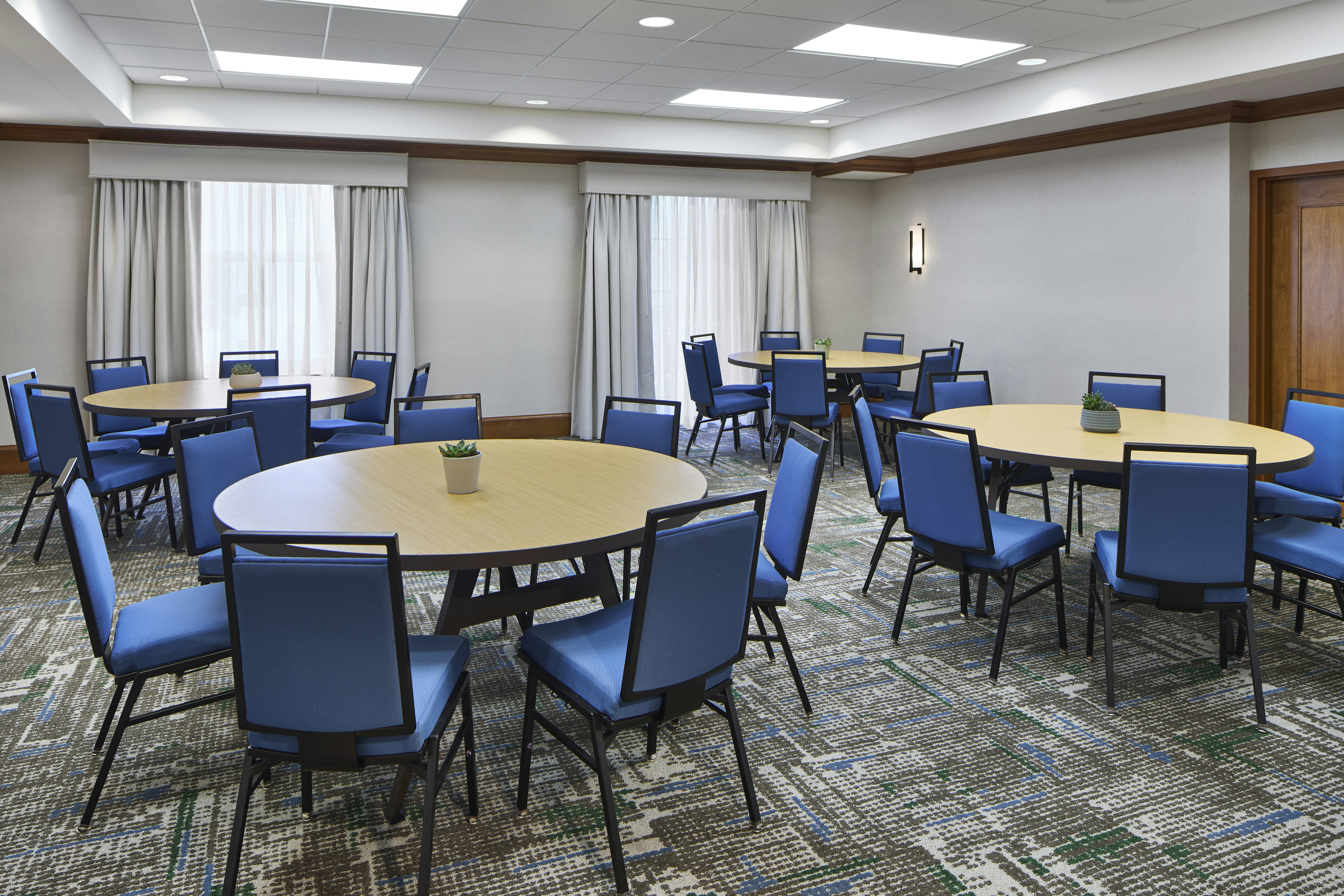 Hampton Inn Suites Saratoga Springs Downtown 66/69