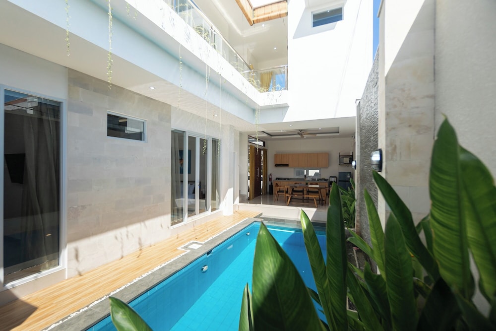 Villa Berlian 44/64