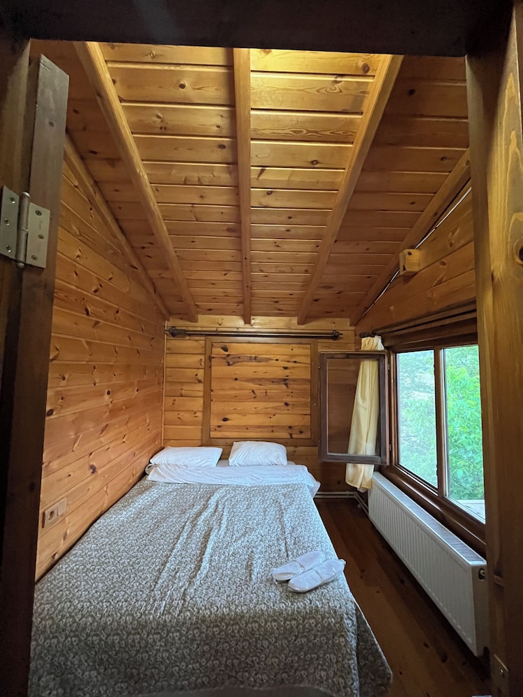 Laset Bungalov Tatil Koyu 8/17