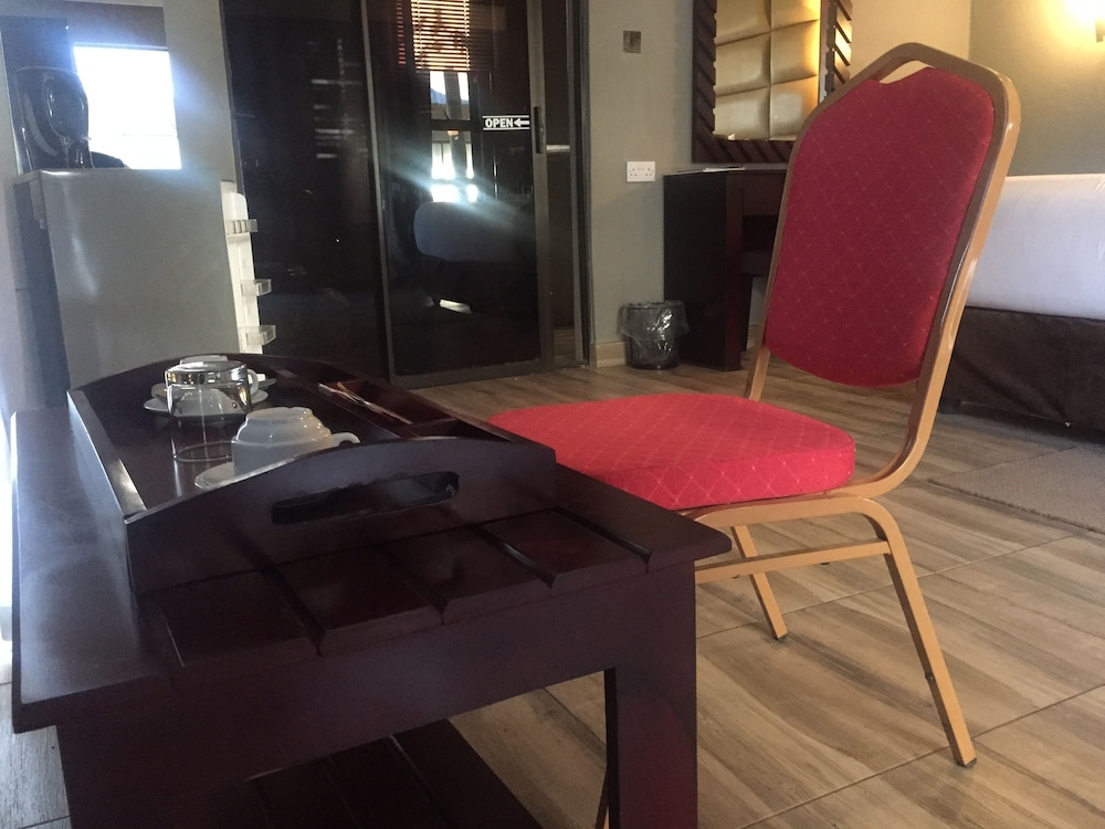 Gumare Executive Lodge 21/47