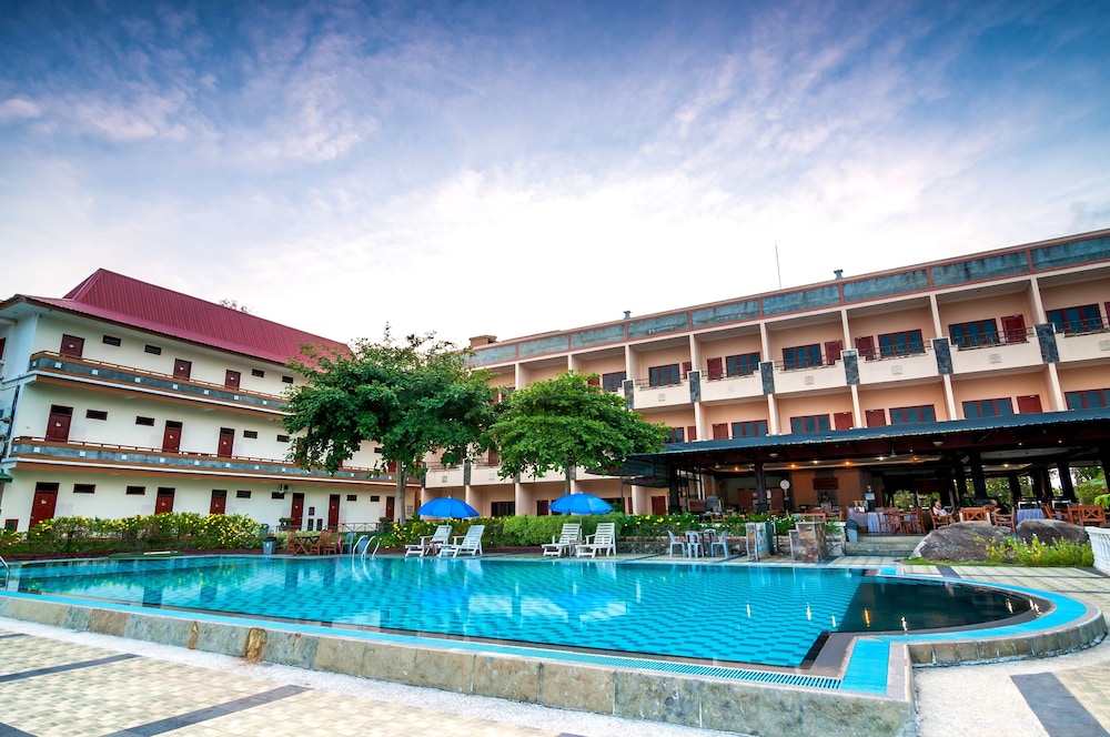 Bintan Agro Beach Resort Spa 2/36