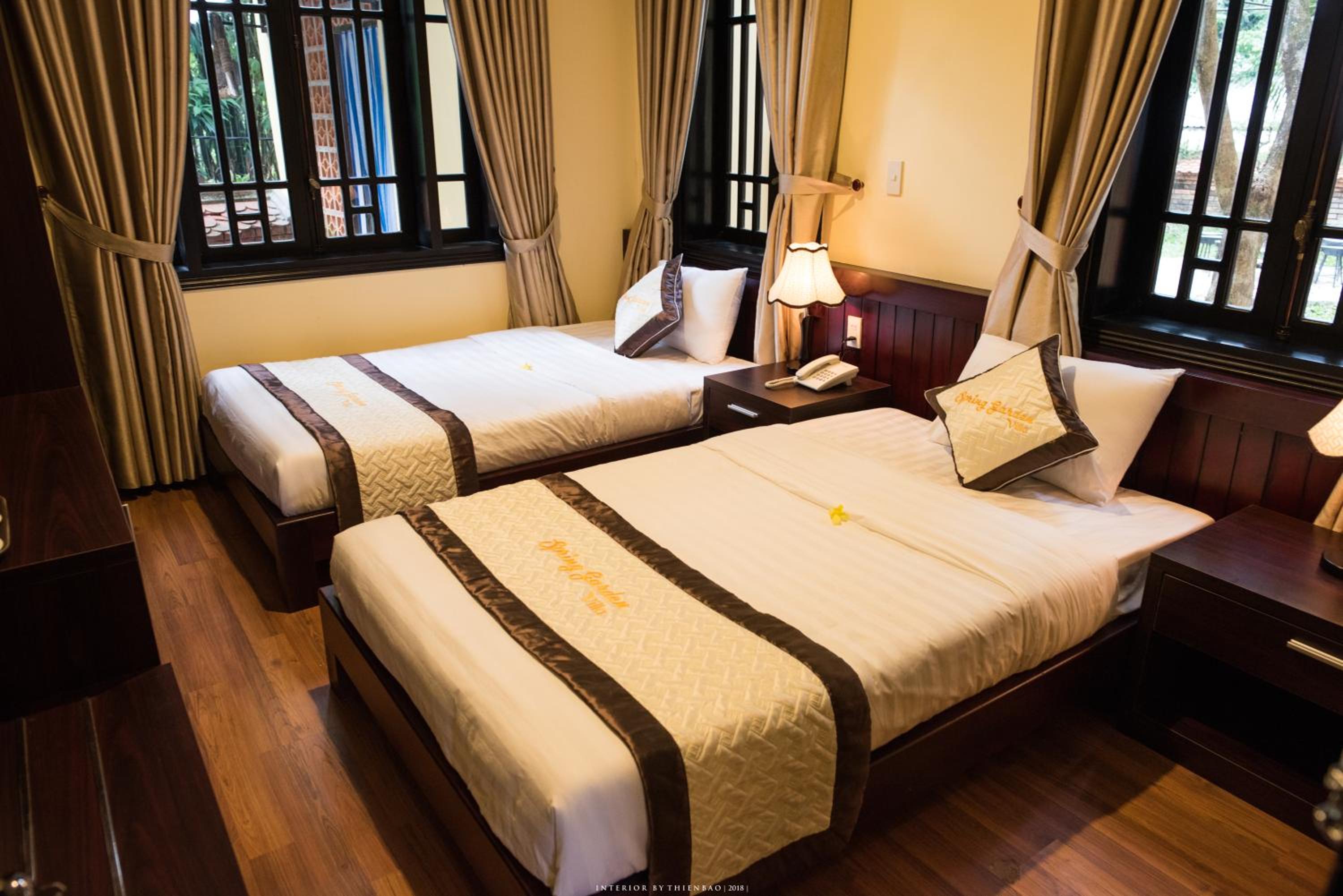 Deluxe, Twin Beds