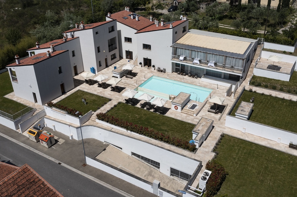 The Florence Hills Resort Spa 1/50