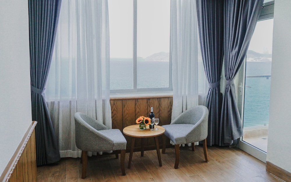 Quang Vinh Hotel 43/52
