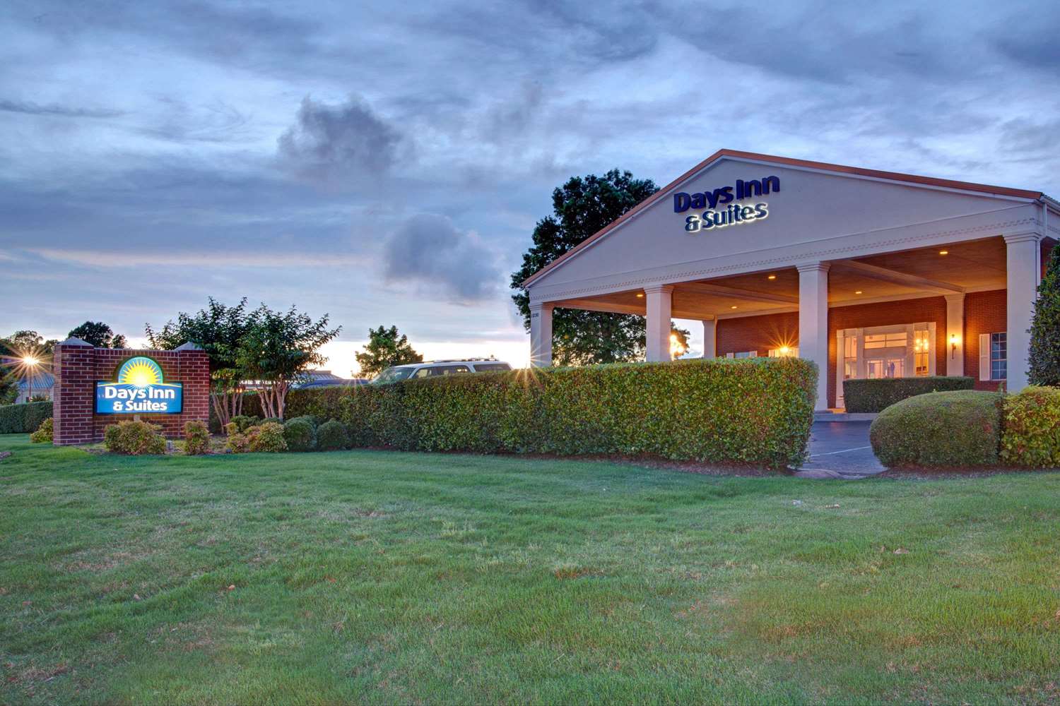 Days Inn & Suites By Wyndham Collierville Germantown Area 25/25