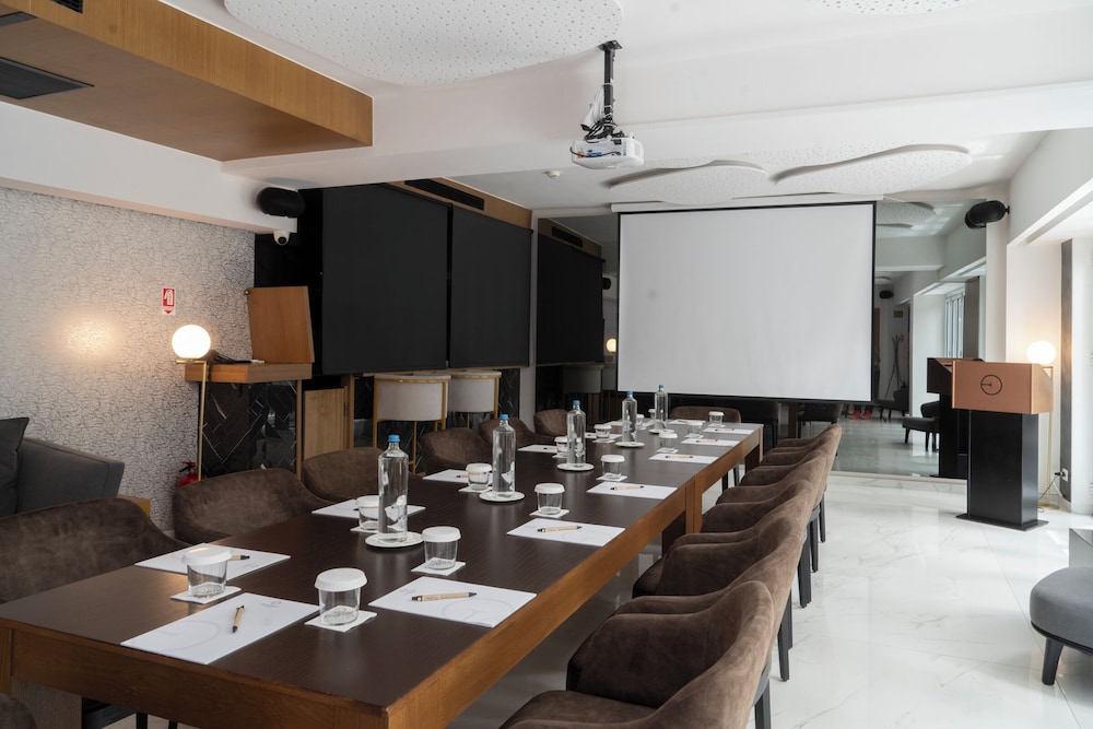 Elia Ermou Athens Hotel 40/50