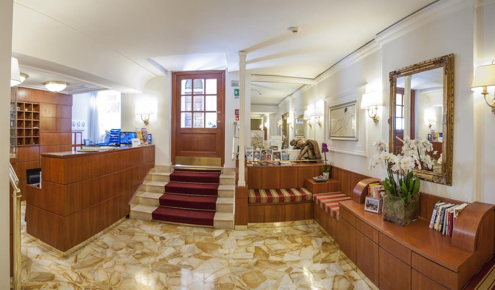 Hotel Modigliani 8/61