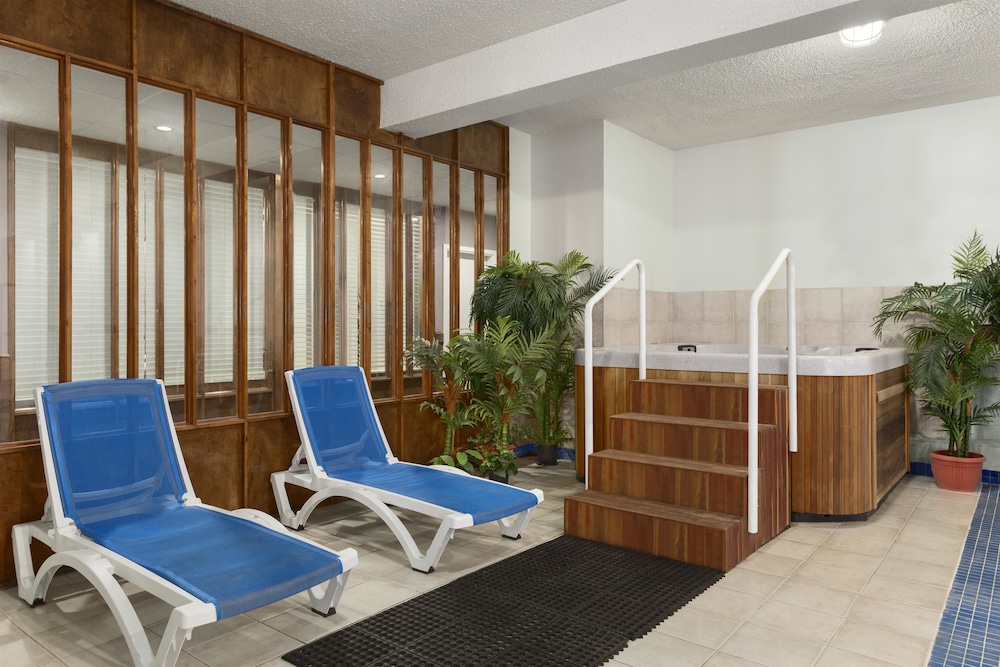 Travelodge by Wyndham Meadow Lake 17/29