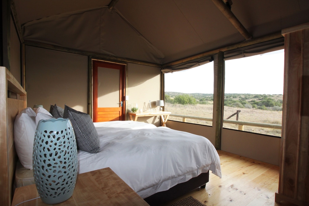 Hlosi Game Lodge 22/73