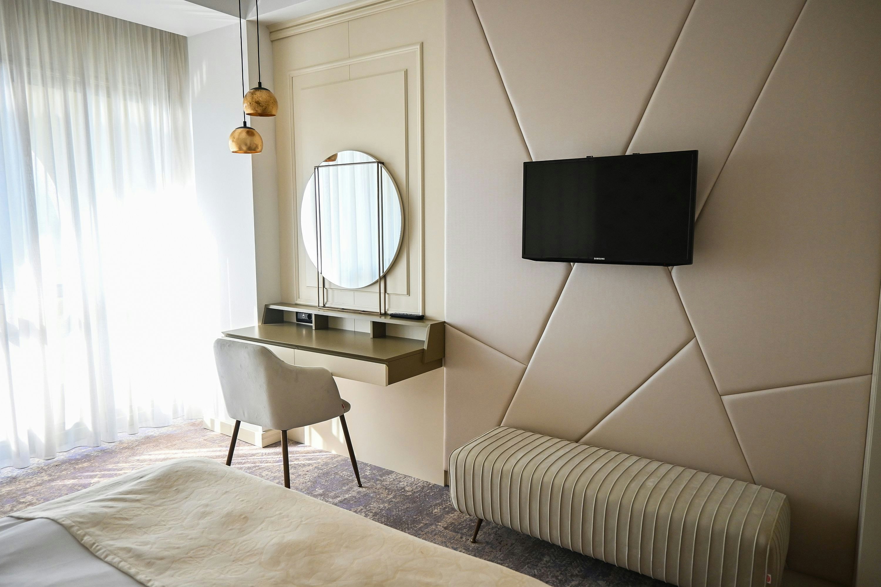 Aleksandar Palace Hotel 43/45