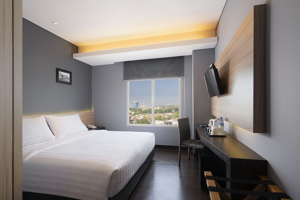 Batiqa Hotel Darmo 23/68