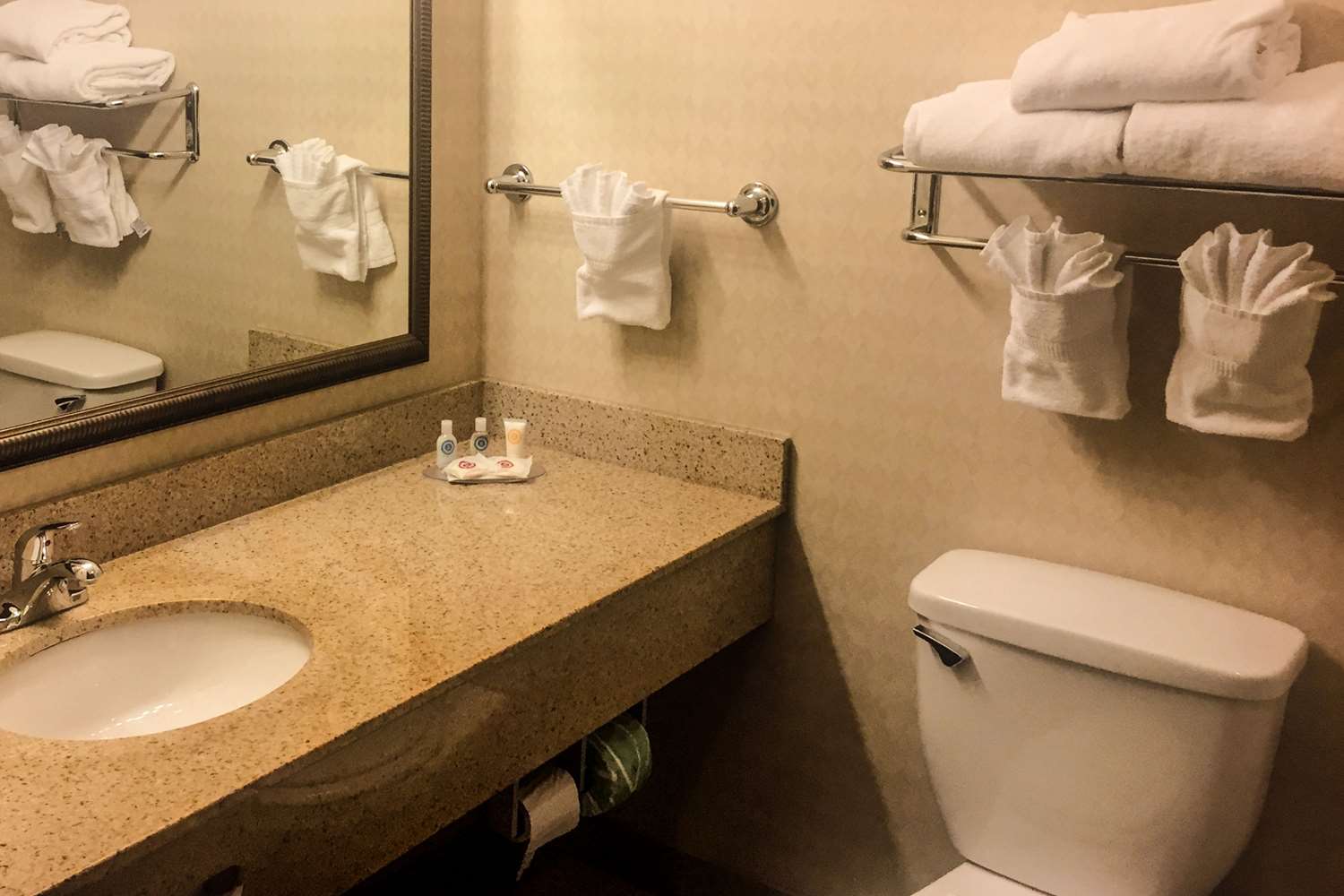 Comfort Inn and Suites Harrisonville 48/48