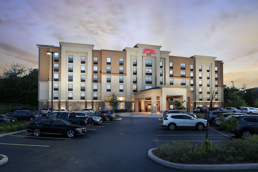 Hampton Inn & Suites By Hilton Barrie in BARRIE
