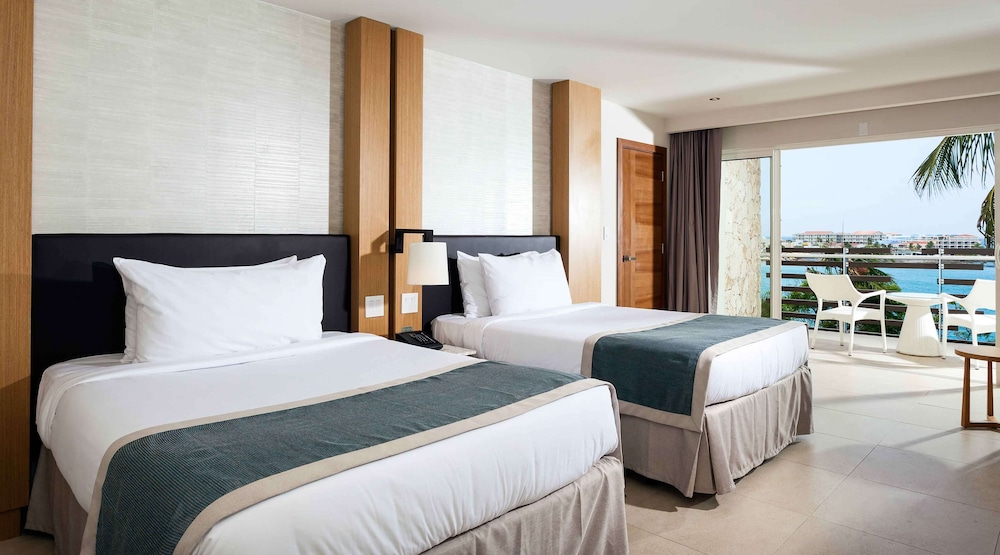 Sonesta Ocean Point Resort - Adults Only 19/50