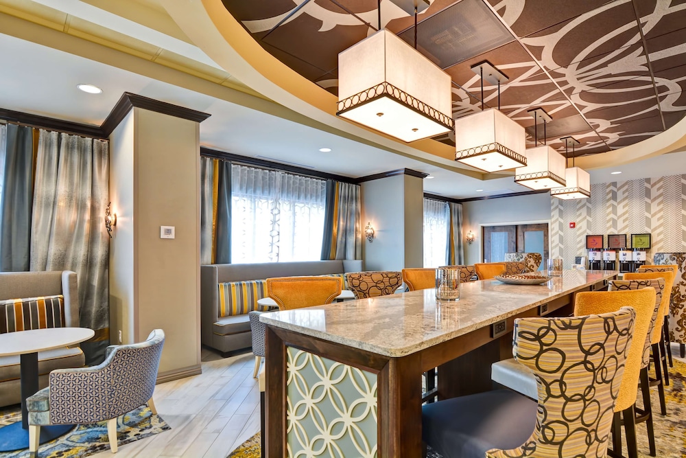 Hampton Inn Kennesaw 7/44