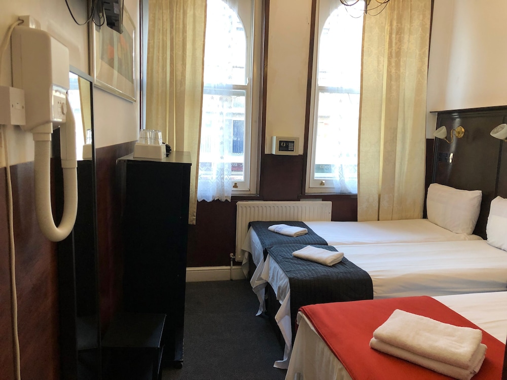 Plaza London Hotel 36/60