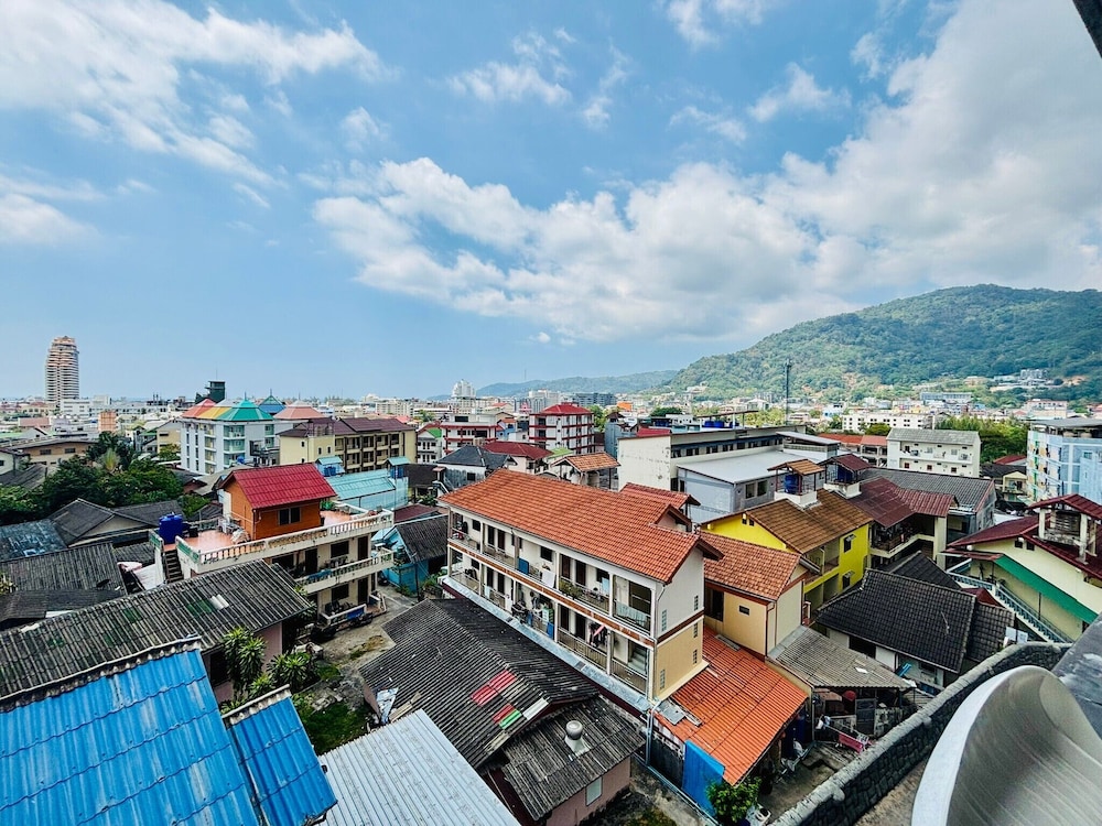 Oceanview Treasure Hotel & Residence 4/58