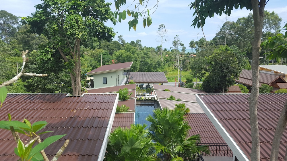 Jasmine Resort And Spa 32/35