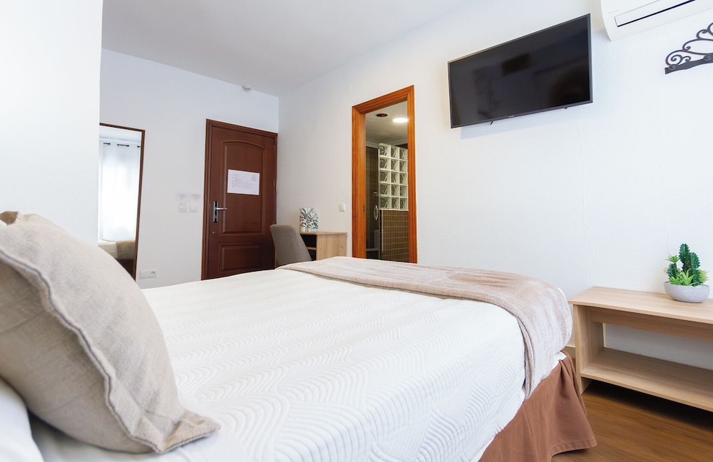 BASIC, DOUBLE BED