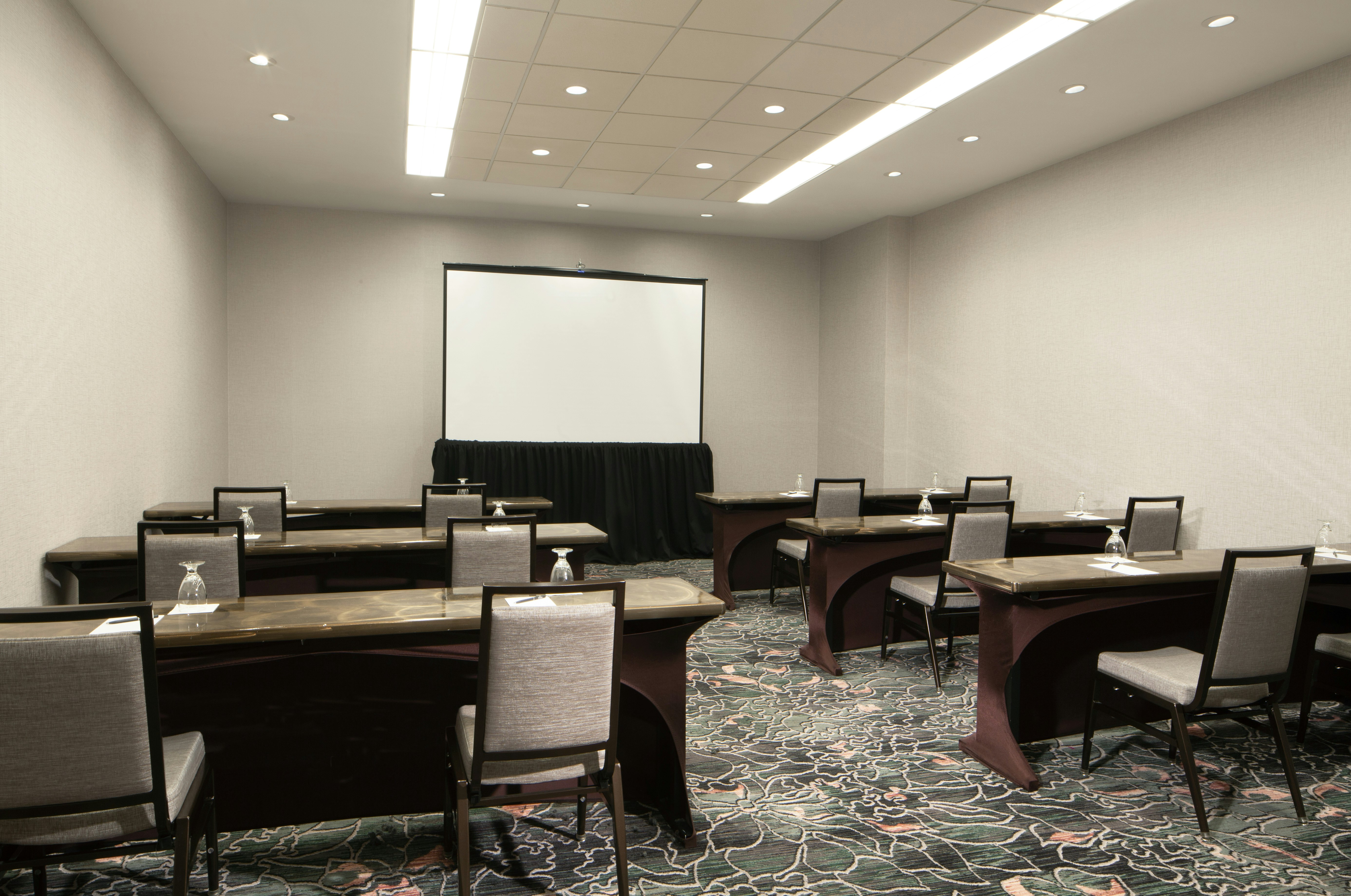 Hilton Marietta Hotel Conference Center 60/82