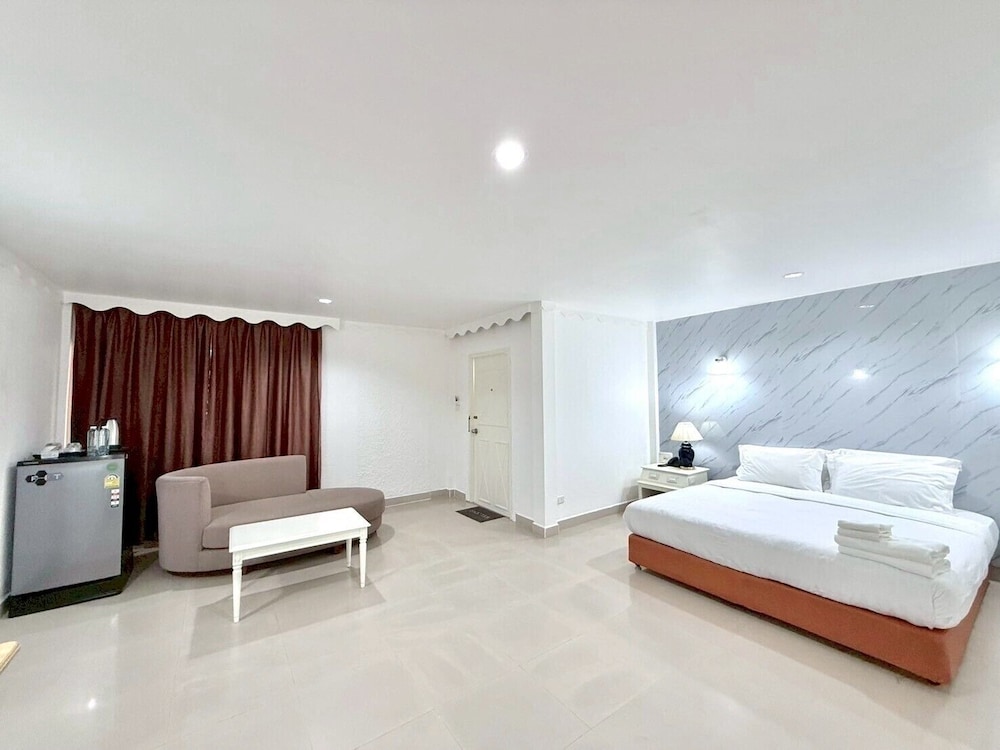 Dad D Resort by Lopburi Inn Resort 29/63