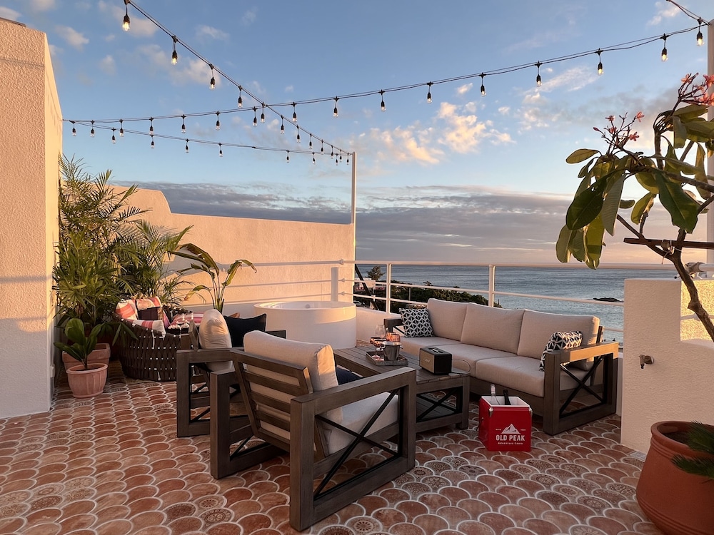 Minimi Inn - Sailrock Beach House 56/66