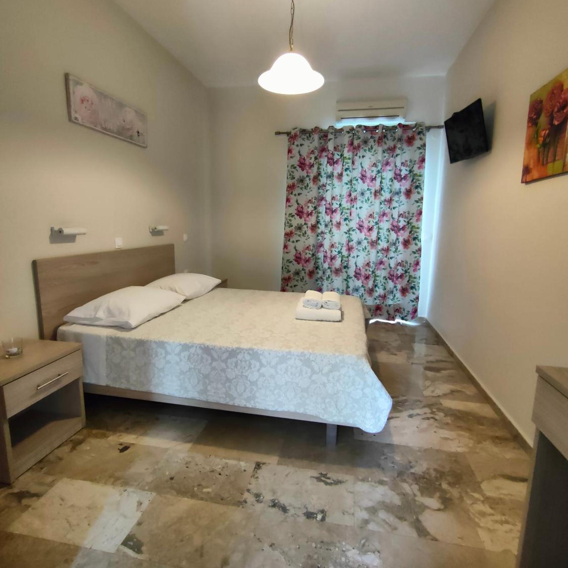 Dionisos Apartments 4/32