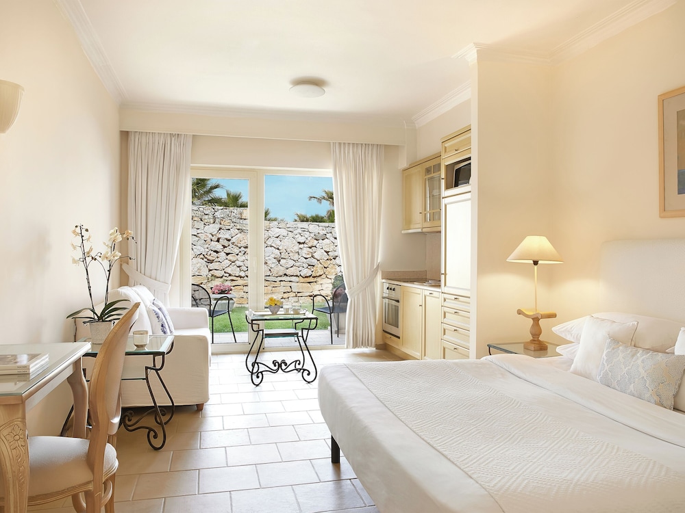 Marina, Family, Apartment, 2 Double Beds, 3 Beds, Garden or Pool View, Garden View