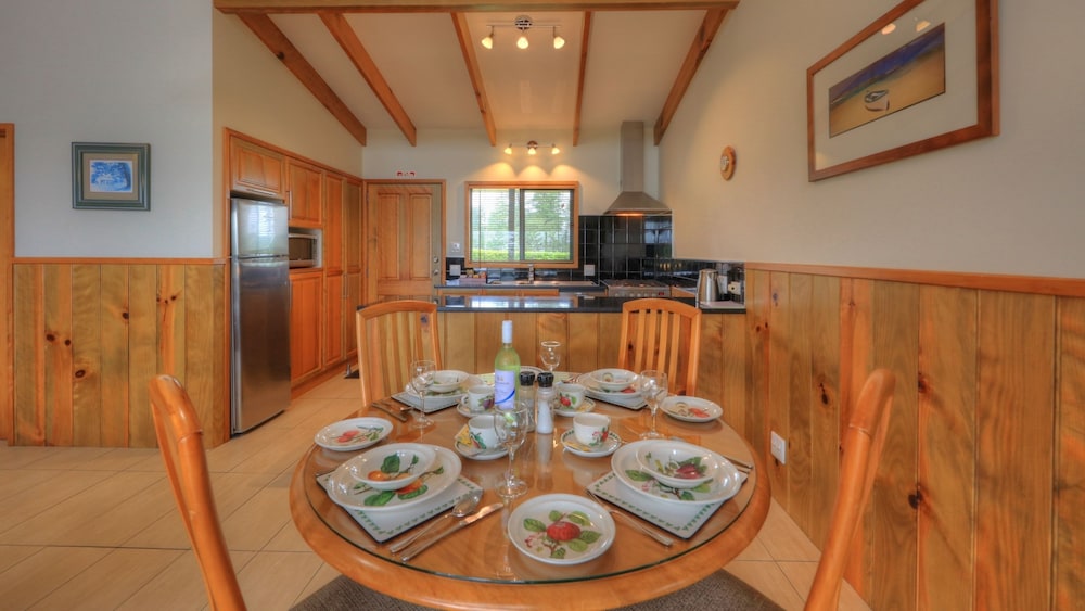 Endeavour Lodge 11/22