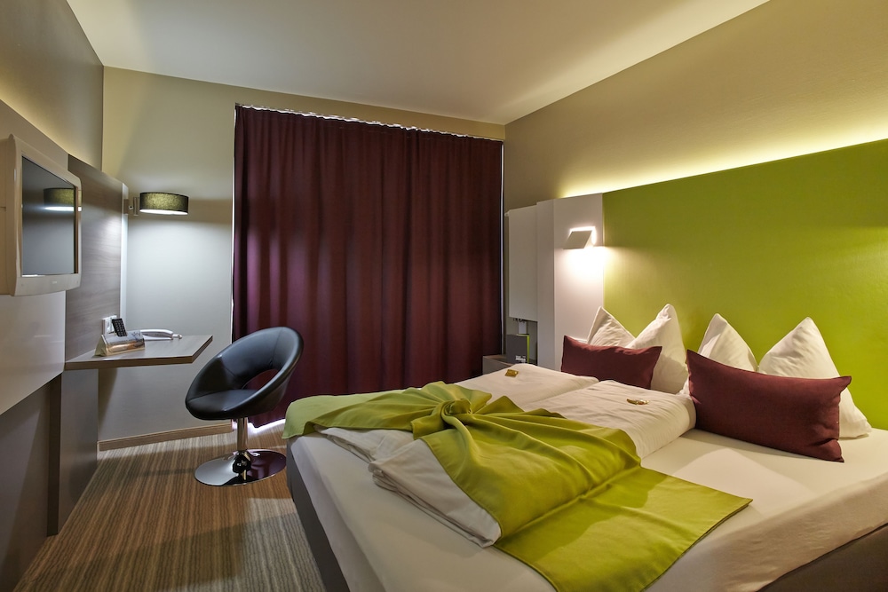 STANDARD, DOUBLE BED