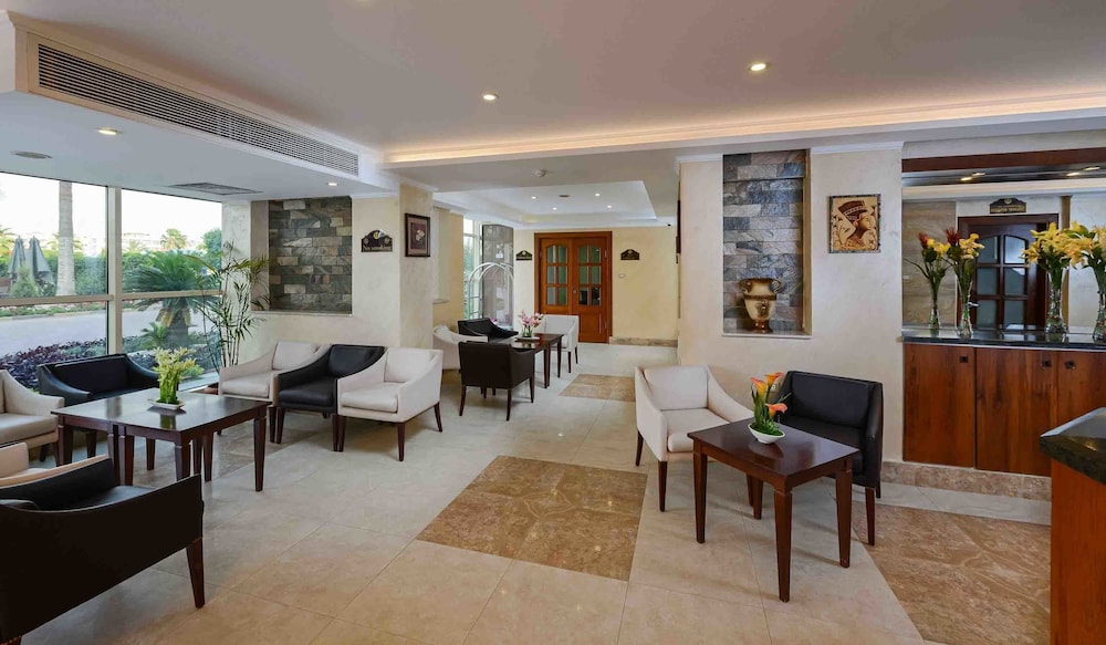 MIRITA HOTEL 24/36